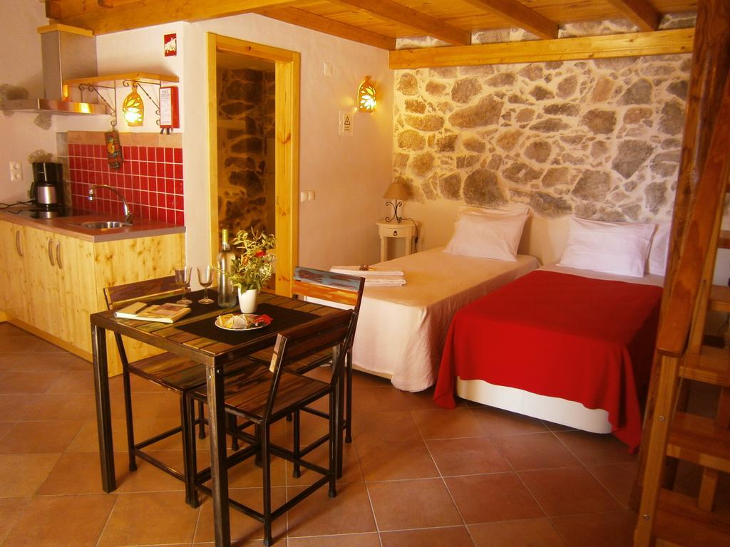 Quinta Do Tempo Turismo Rural Monchique Ruang foto